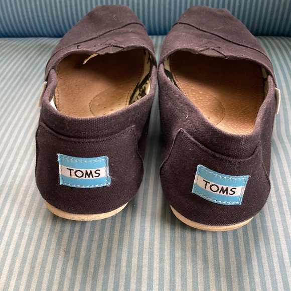 TOMS slip on - Picture 2 of 4